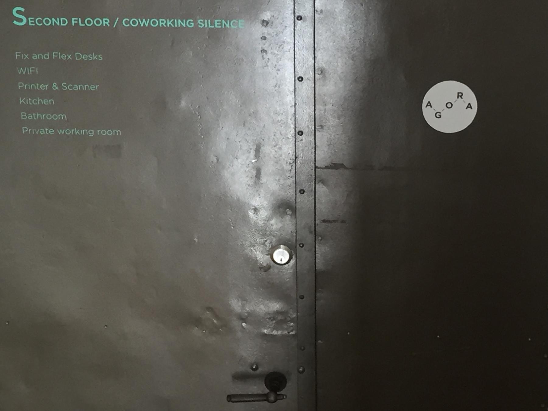 Agora Tür zu Coworking-Spaces